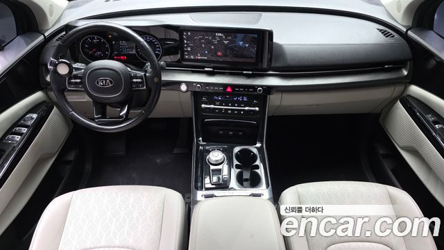 Kia Canival 2021 — photo 10