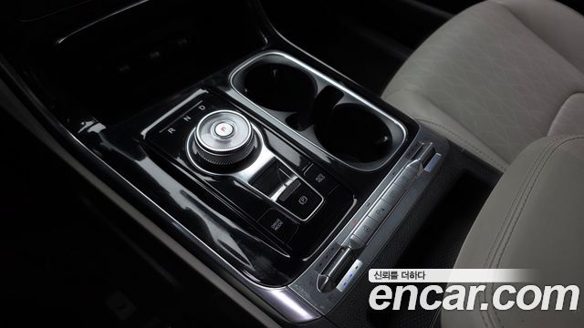 Kia Canival 2021 — photo 12