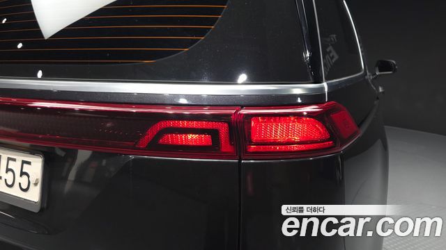 Kia Canival 2021 — photo 9