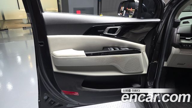 Kia Canival 2021 — photo 14