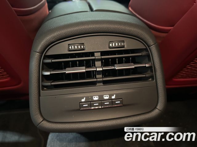 Maserati Ghibli 2023 — photo 15