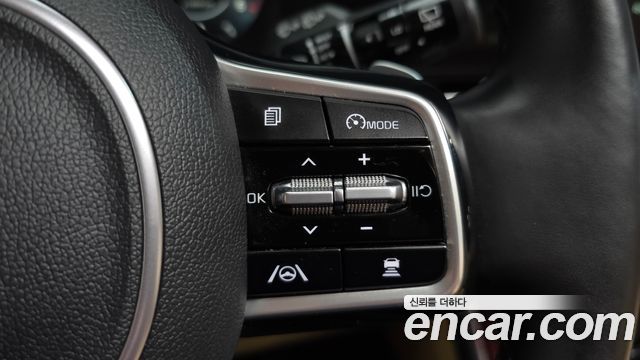 Kia Canival 2021 — photo 25
