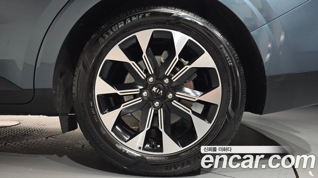 Kia Canival 2021 — photo 7