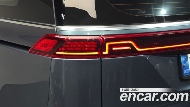 Kia Canival 2021 — photo 9