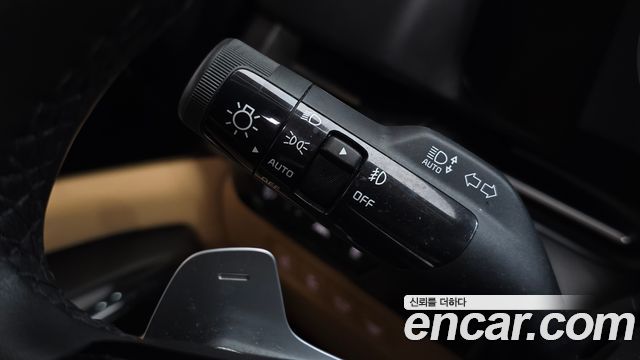 Kia Canival 2021 — photo 33