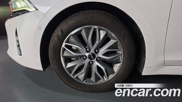 Kia K5 2023 — photo 5