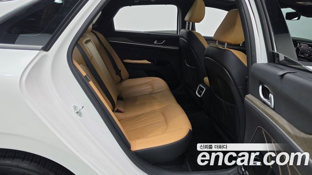 Kia K5 2023 — photo 11