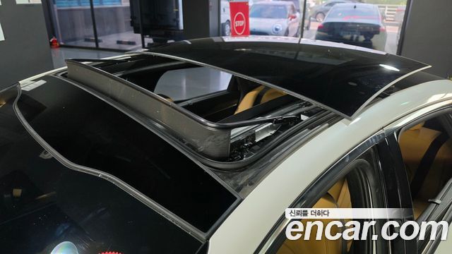 Kia K5 2023 — photo 17