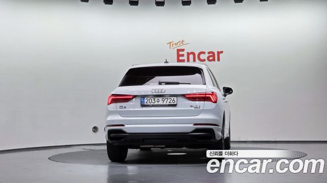Audi Q3 2023 — photo 4