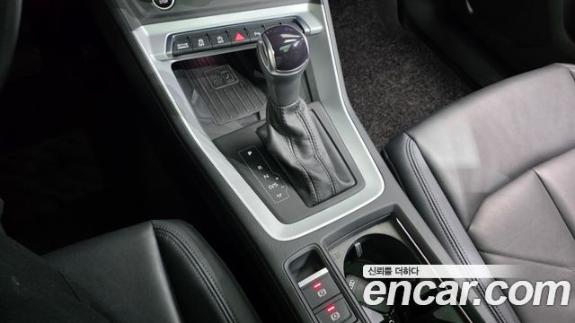 Audi Q3 2023 — photo 9