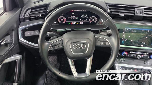 Audi Q3 2023 — photo 13