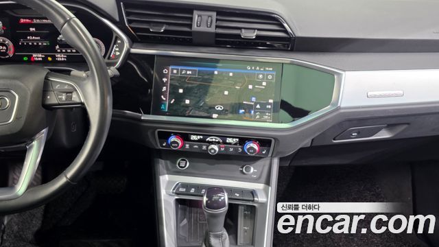 Audi Q3 2023 — photo 14