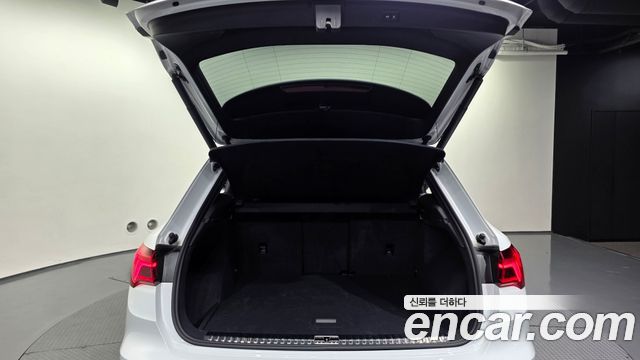 Audi Q3 2023 — photo 20