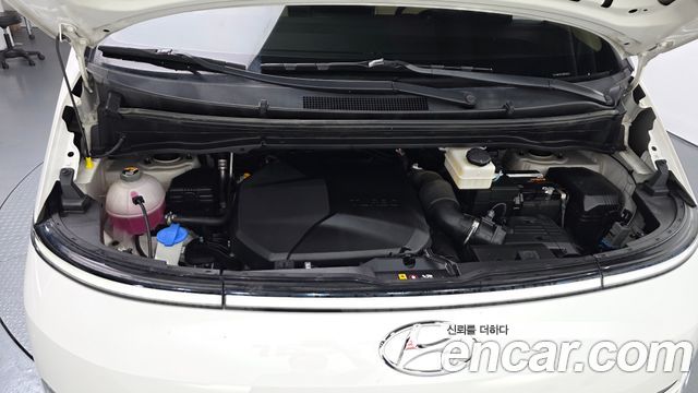 Hyundai Staria 2022 — photo 6