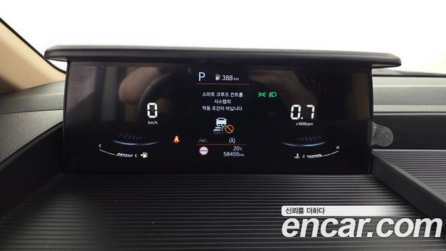 Hyundai Staria 2022 — photo 11