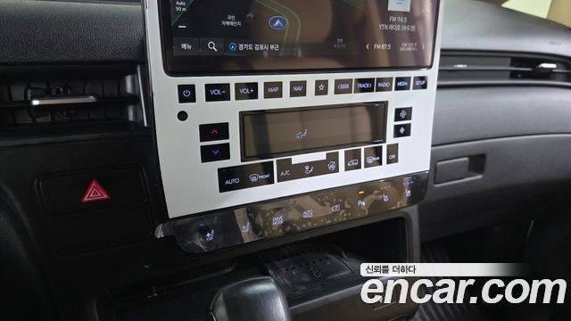 Hyundai Staria 2022 — photo 24