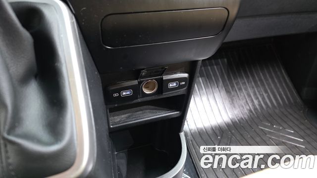 Hyundai Staria 2022 — photo 30