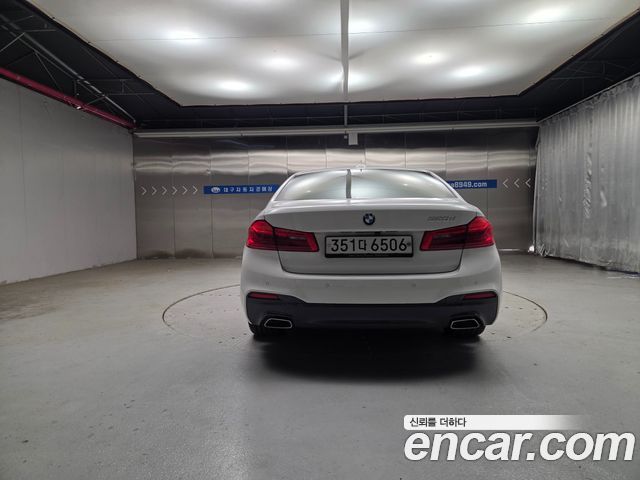 BMW 5-Series 2020 — photo 4