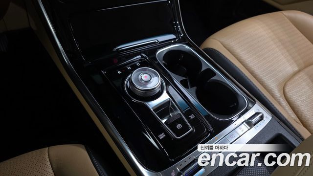 Kia Canival 2022 — photo 9