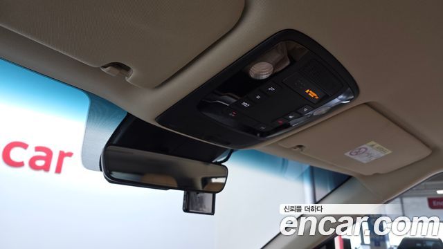 Kia Canival 2022 — photo 16