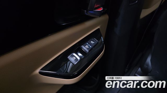 Kia Canival 2022 — photo 19