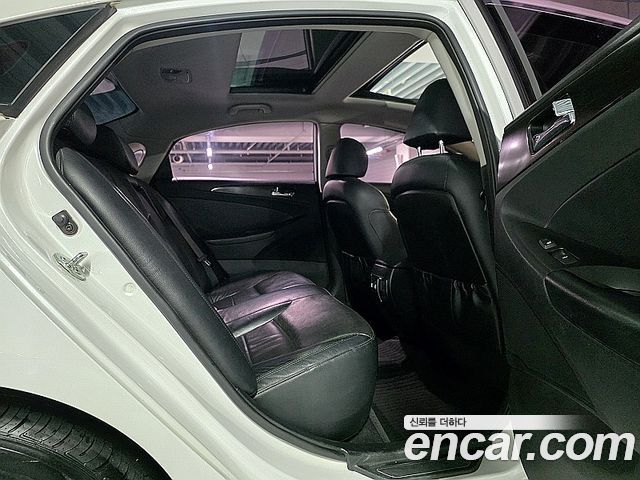 Hyundai Sonata 2013 — photo 14