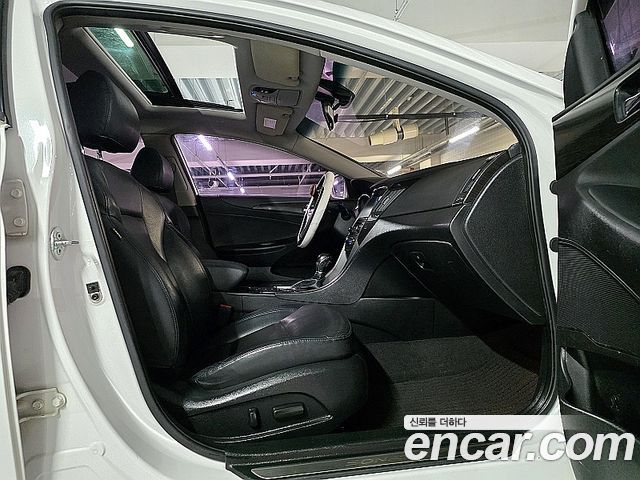 Hyundai Sonata 2013 — photo 15