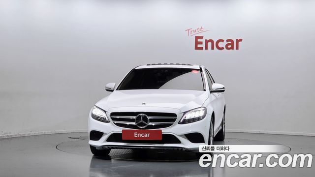 Mercedes-Benz C-Class 2019 — photo 3