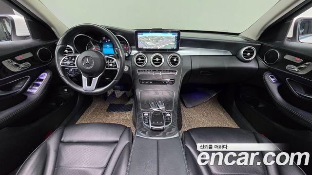 Mercedes-Benz C-Class 2019 — photo 10