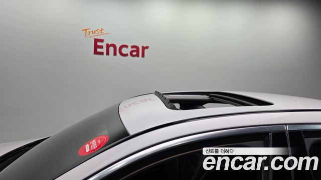 Mercedes-Benz C-Class 2019 — photo 21