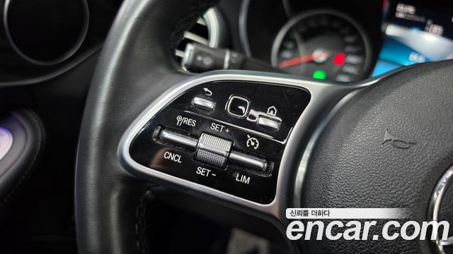 Mercedes-Benz C-Class 2019 — photo 22