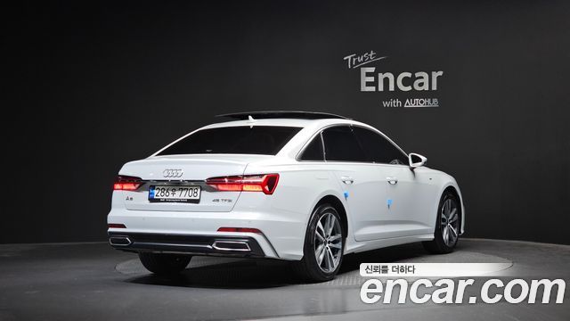 Audi A6 2023 — photo 2
