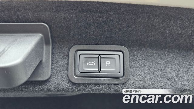 Audi A6 2023 — photo 23