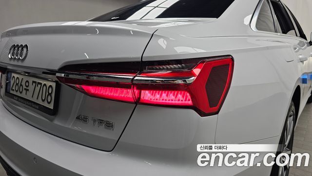 Audi A6 2023 — photo 9