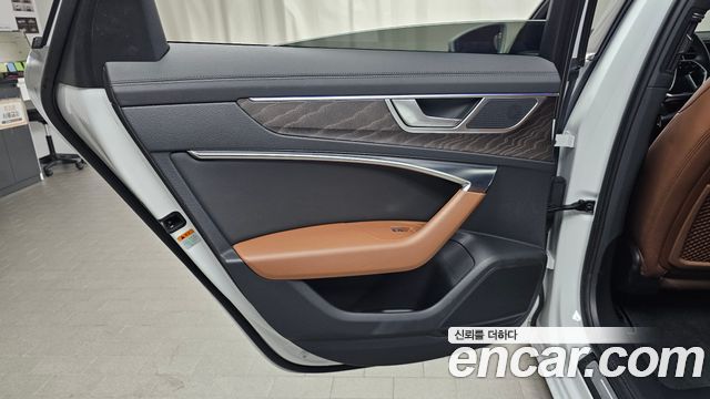 Audi A6 2023 — photo 15
