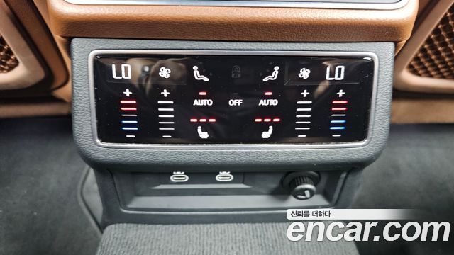 Audi A6 2023 — photo 31
