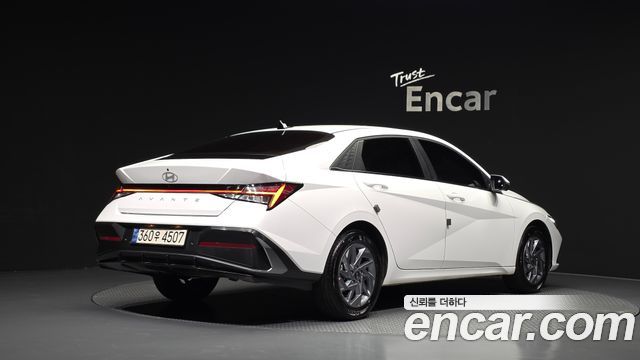 Hyundai AVANTE 2025 — photo 2