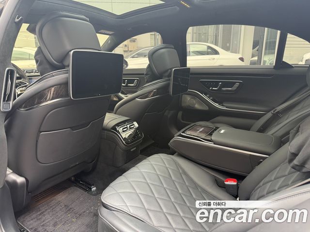 Mercedes-Benz S-Class 2022 — photo 9