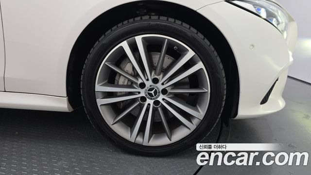Mercedes-Benz CLS-Class 2019 — photo 5