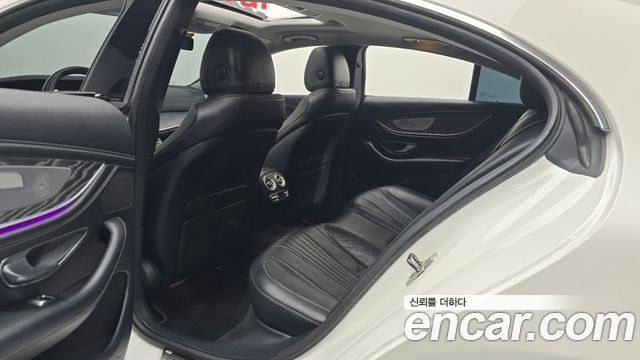 Mercedes-Benz CLS-Class 2019 — photo 11