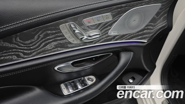 Mercedes-Benz CLS-Class 2019 — photo 15