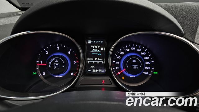 Hyundai Santafe 2015 — photo 11