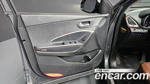 Hyundai Santafe 2015 — photo 14