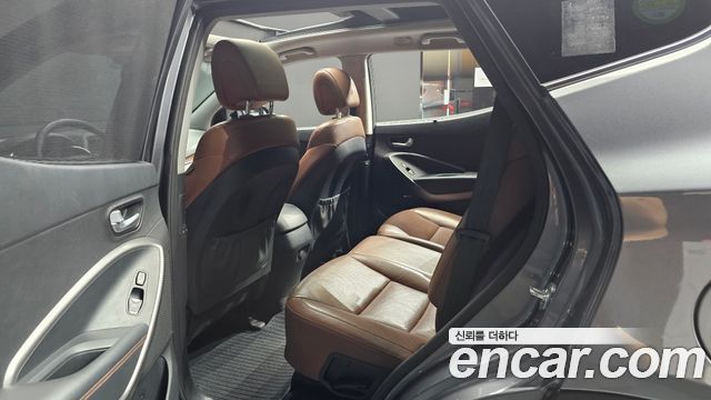 Hyundai Santafe 2015 — photo 16