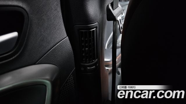 Hyundai Santafe 2015 — photo 35