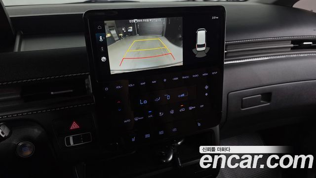 Hyundai Staria 2025 — photo 21