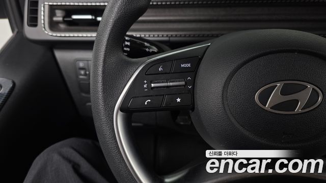 Hyundai Staria 2025 — photo 27