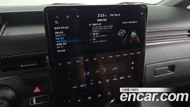 Hyundai Staria 2025 — photo 33
