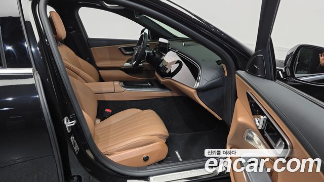 Mercedes-Benz E-Class 2025 — photo 17