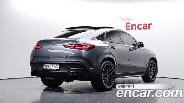 Mercedes-Benz GLE-Class 2022 — photo 2